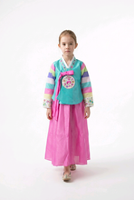 Load image into Gallery viewer, Korean Girl Costume (4-6 yo)